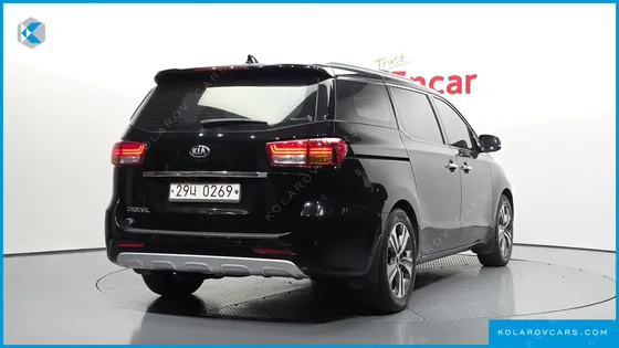 KIA CARNIVAL GASOLINE 9-SEATER NOBLESSE
