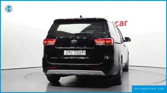 KIA CARNIVAL GASOLINE 9-SEATER NOBLESSE