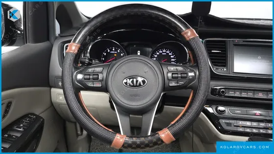 KIA CARNIVAL GASOLINE 9-SEATER NOBLESSE