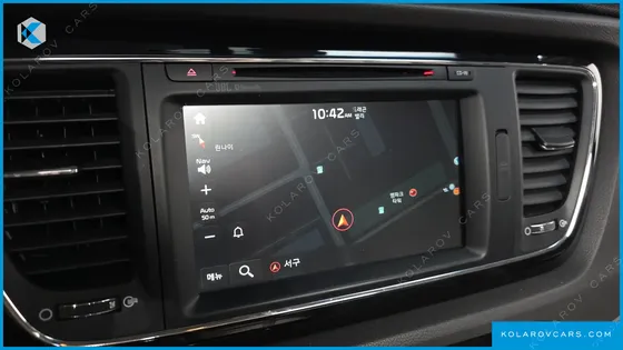 KIA CARNIVAL GASOLINE 9-SEATER NOBLESSE