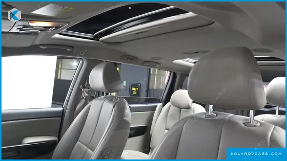KIA CARNIVAL GASOLINE 9-SEATER NOBLESSE