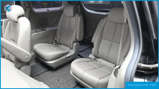 KIA CARNIVAL GASOLINE 9-SEATER NOBLESSE