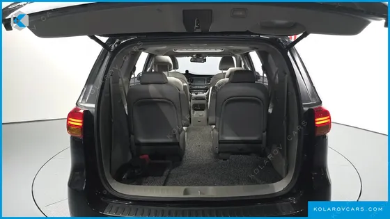 KIA CARNIVAL GASOLINE 9-SEATER NOBLESSE