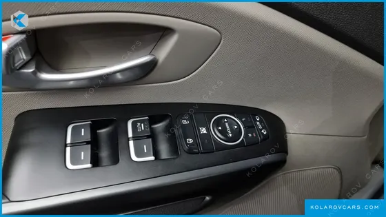KIA CARNIVAL 9-SEATER LUXURY