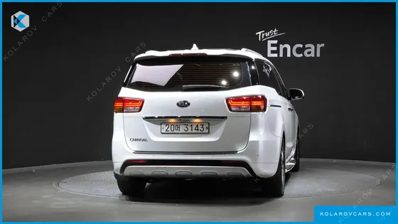 KIA CARNIVAL 9-SEATER NOBLESSE