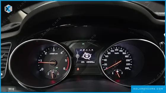 KIA CARNIVAL 9-SEATER NOBLESSE