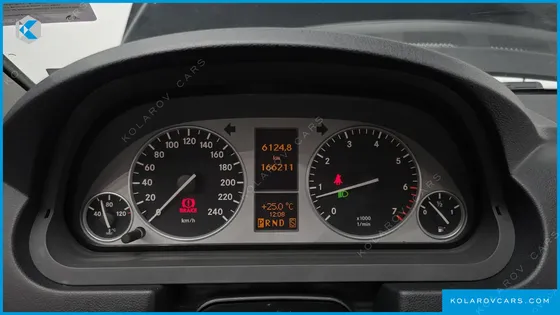 MERCEDES B-CLASS B200