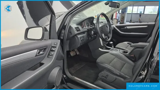 MERCEDES B-CLASS B200