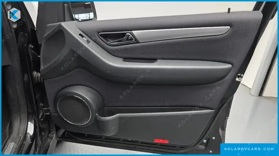 MERCEDES B-CLASS B200