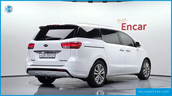 KIA CARNIVAL 7-SEATER LIMOUSINE