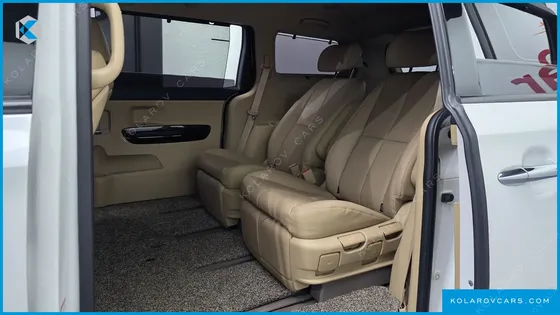 KIA CARNIVAL 7-SEATER LIMOUSINE
