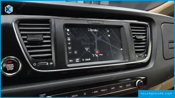 KIA CARNIVAL 7-SEATER LIMOUSINE