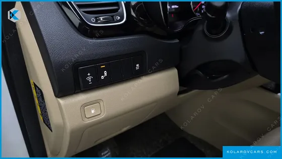 KIA CARNIVAL 7-SEATER LIMOUSINE