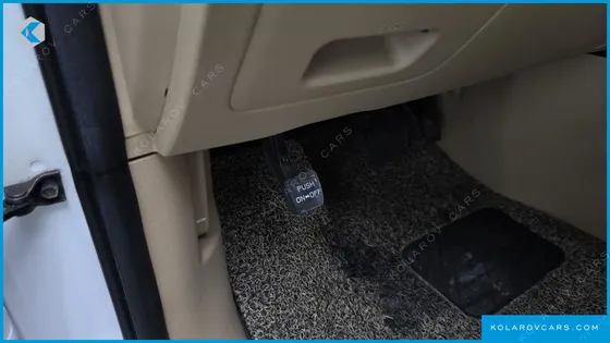 KIA CARNIVAL 7-SEATER LIMOUSINE