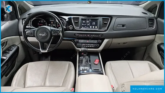 KIA CARNIVAL 9-SEATER NOBLESSE