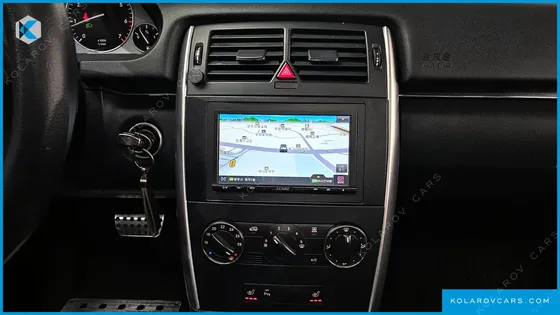 MERCEDES B-CLASS B200