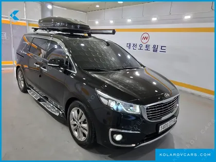 KIA CARNIVAL 9-SEATER NOBLESSE