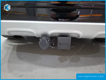 KIA CARNIVAL 9-SEATER NOBLESSE