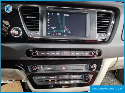 KIA CARNIVAL 9-SEATER NOBLESSE