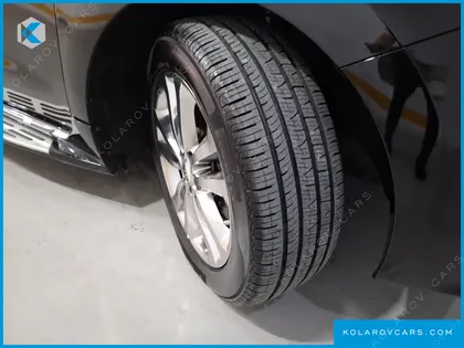 KIA CARNIVAL 9-SEATER NOBLESSE