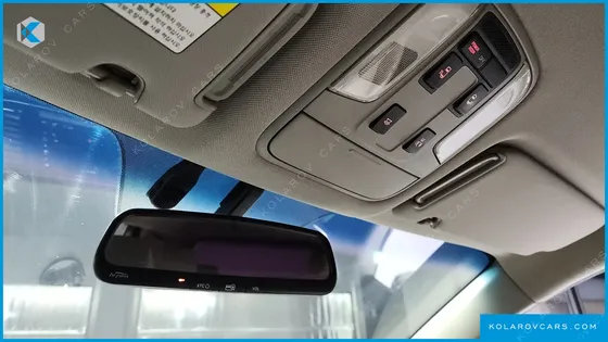 KIA CARNIVAL 11-SEATER PRESTIGE