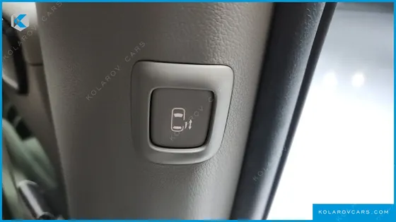 KIA CARNIVAL 11-SEATER PRESTIGE