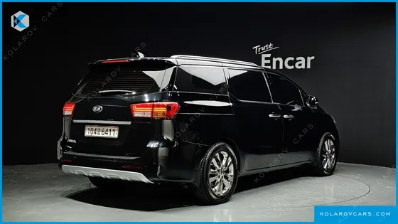 KIA CARNIVAL 9-SEATER PRESTIGE