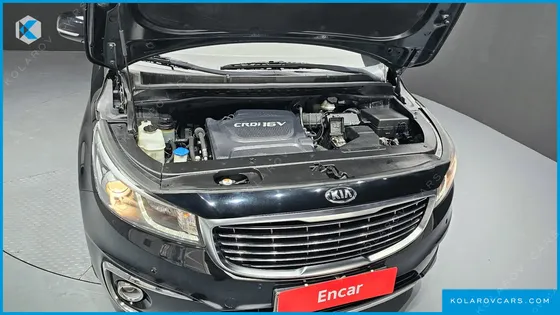 KIA CARNIVAL 9-SEATER PRESTIGE