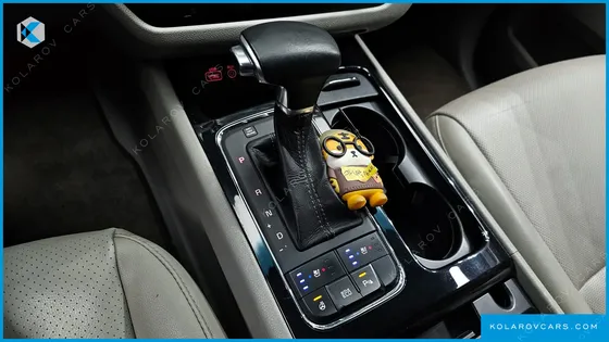 KIA CARNIVAL 9-SEATER PRESTIGE