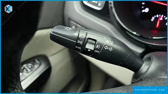KIA CARNIVAL 9-SEATER PRESTIGE
