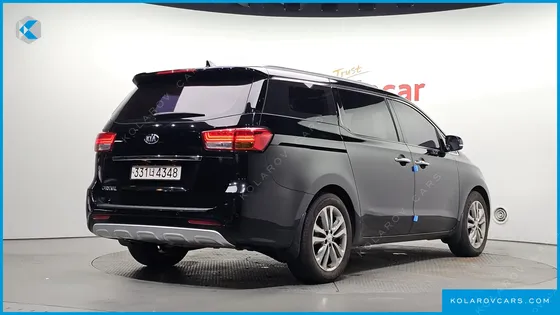 KIA CARNIVAL 9-SEATER PRESTIGE