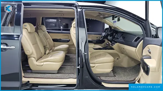 KIA CARNIVAL 9-SEATER PRESTIGE