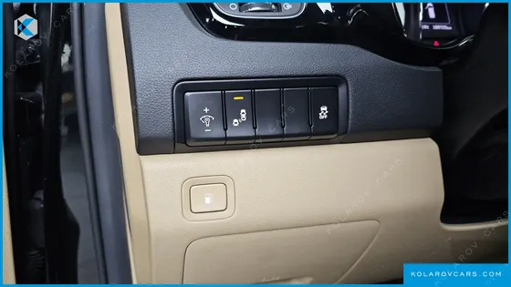 KIA CARNIVAL 9-SEATER PRESTIGE