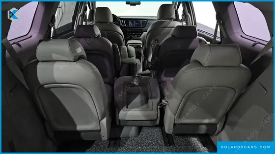 KIA CARNIVAL 11-SEATER PRESTIGE