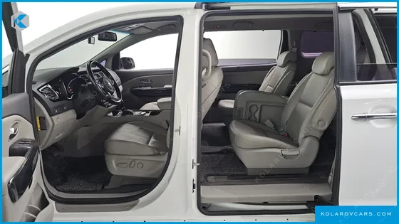 KIA CARNIVAL 11-SEATER PRESTIGE