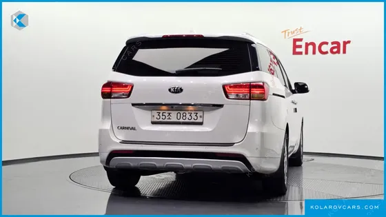 KIA CARNIVAL 9-SEATER NOBLESSE