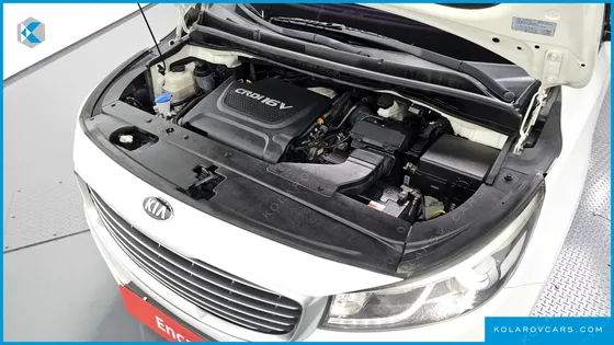 KIA CARNIVAL 9-SEATER NOBLESSE