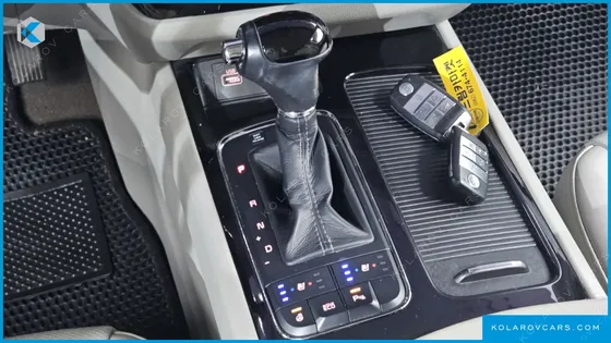 KIA CARNIVAL 9-SEATER NOBLESSE
