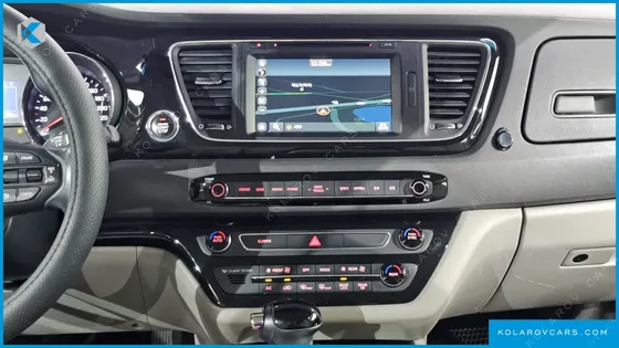 KIA CARNIVAL 9-SEATER NOBLESSE