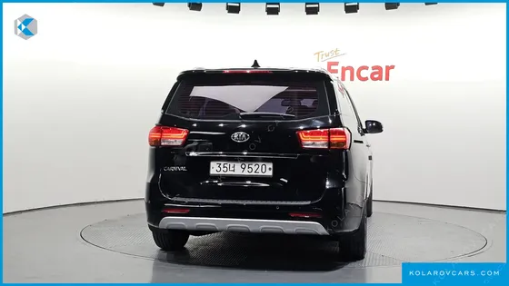 KIA CARNIVAL 9-SEATER LUXURY