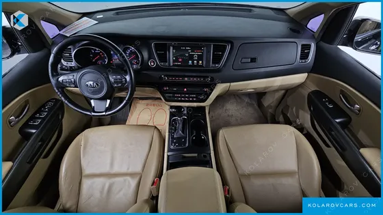 KIA CARNIVAL 9-SEATER LUXURY