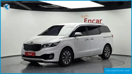 KIA CARNIVAL 9-SEATER LUXURY