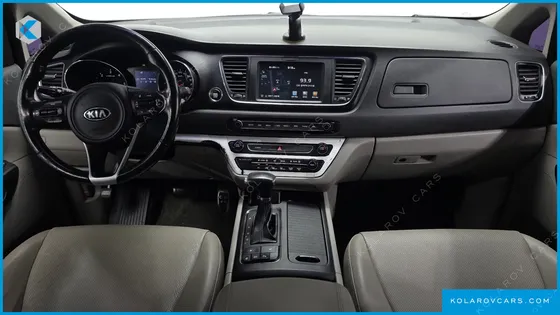 KIA CARNIVAL 9-SEATER LUXURY