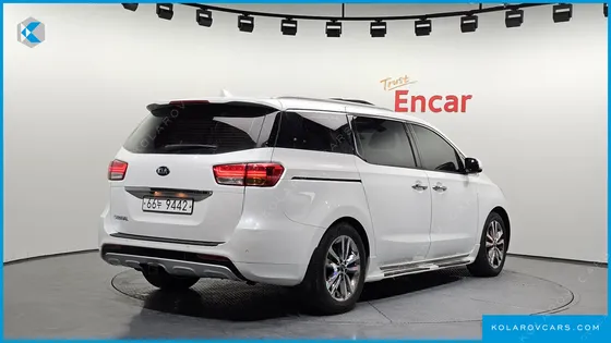 KIA CARNIVAL 9-SEATER PRESTIGE