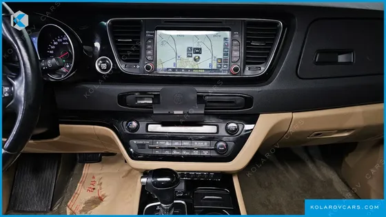 KIA CARNIVAL 9-SEATER PRESTIGE
