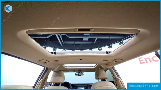 KIA CARNIVAL 9-SEATER PRESTIGE