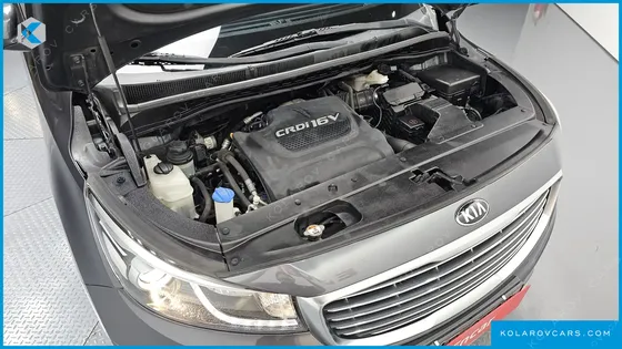 KIA CARNIVAL 9-SEATER PRESTIGE