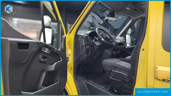RENAULT KOREA MASTER SCHOOL BUS