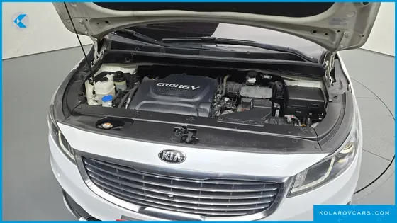KIA CARNIVAL 9-SEATER NOBLESSE