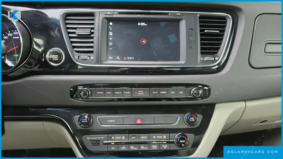 KIA CARNIVAL 9-SEATER NOBLESSE